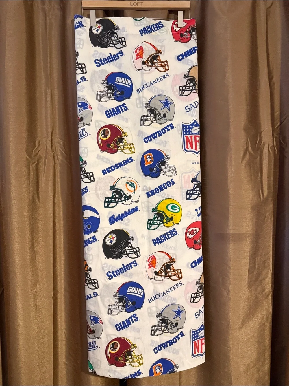 Vintage’95 NFL Helmet Print Throw Blanket - White Multi